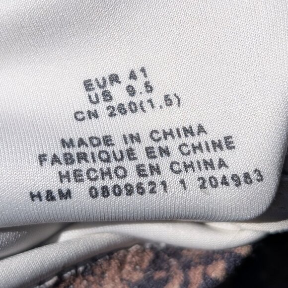 H & M Women's Sock Boots - Beige/Snakeskin-Patterned - Size 9.5 - Picture 6 of 6